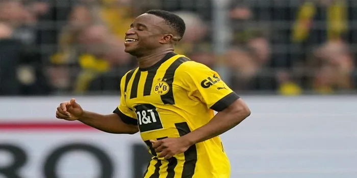 Minim Menit Bermain, Youssoufa Moukoko Siap Hengkang Dari Dortmund