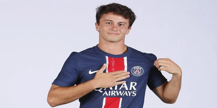 Joao Neves Resmi Diperkenalkan Oleh PSG